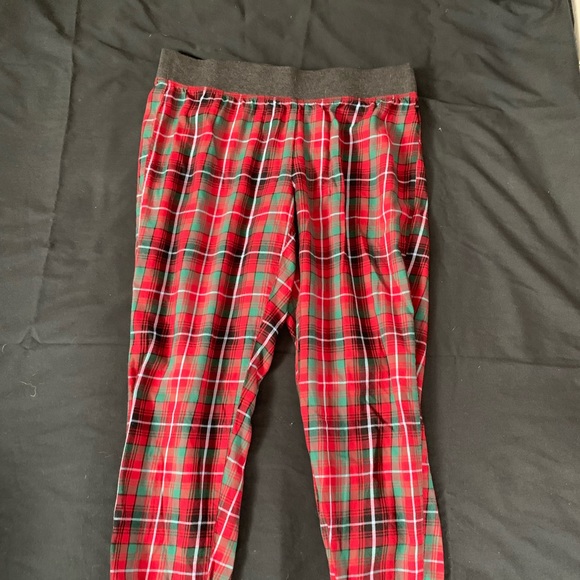 Victoria plaid pj pants - Picture 2 of 3